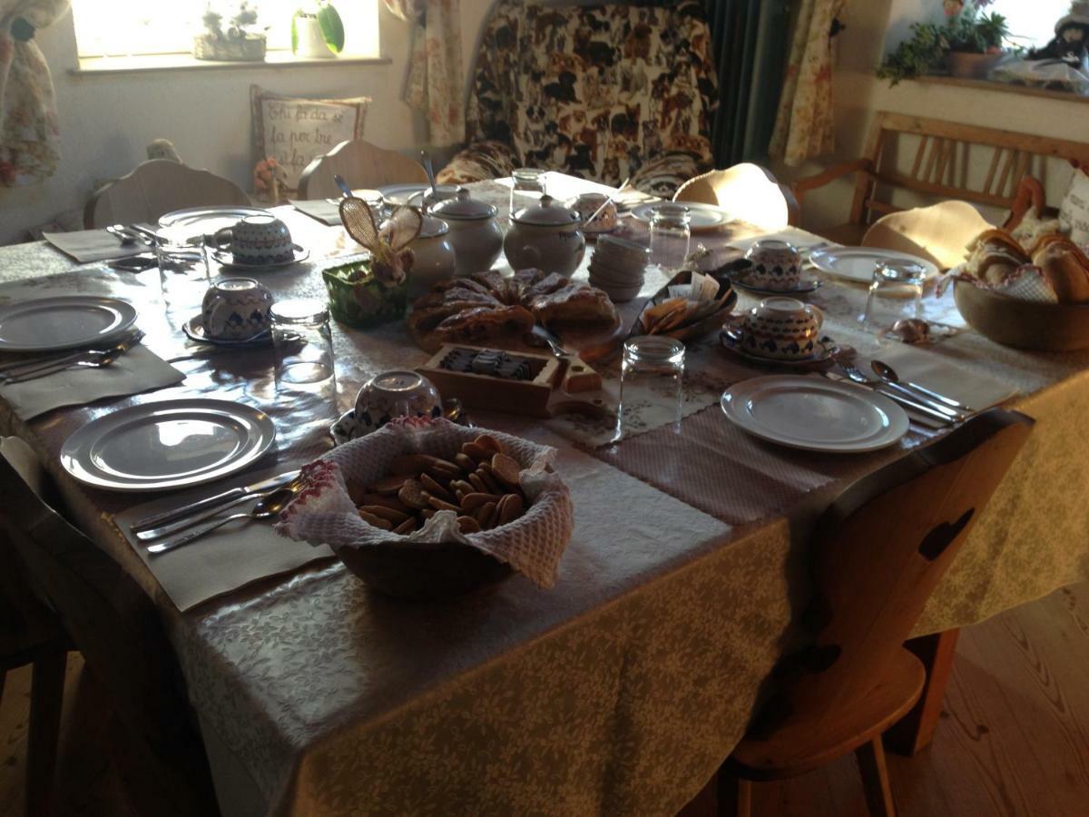 B&B La Casa Delle Bambole Panchià Eksteriør bilde